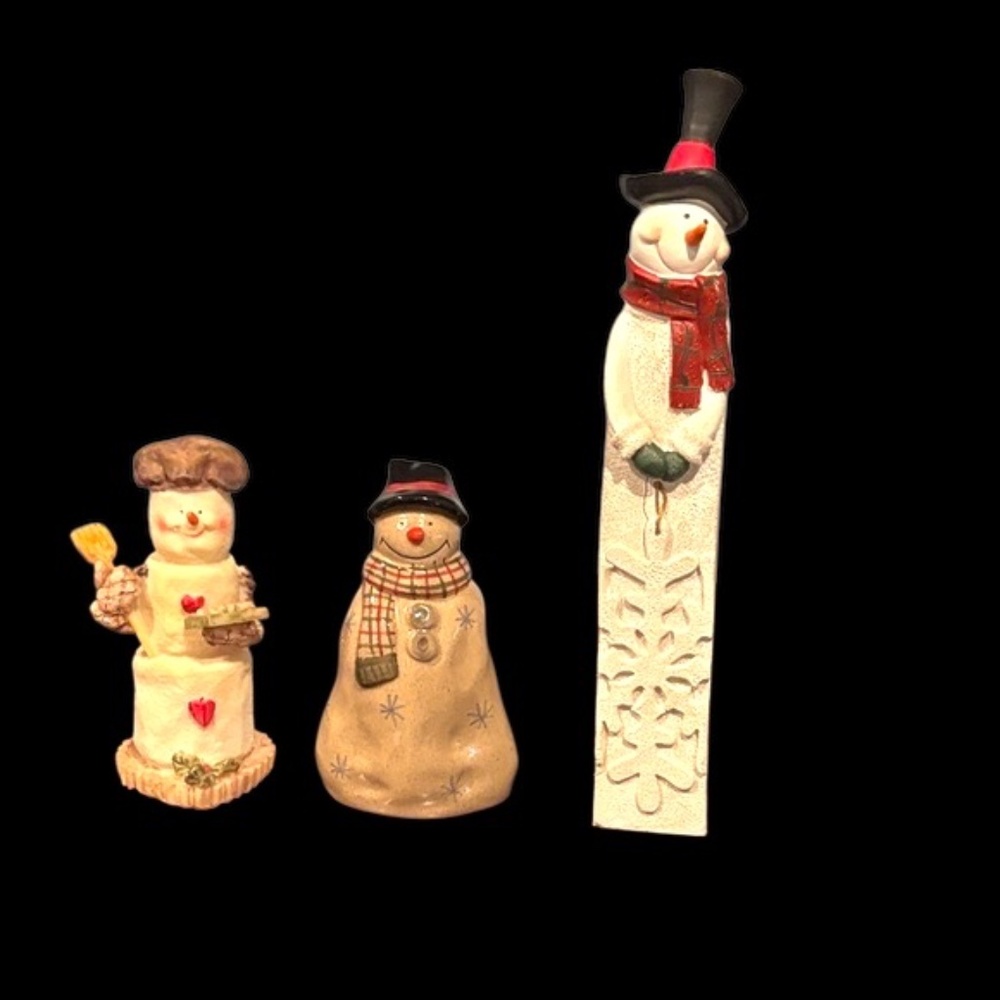 Charming Snowman Figurine Set - Multicolor